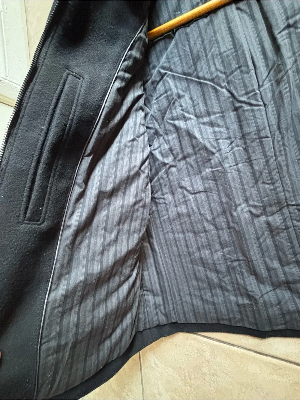 Banana Republic Men's Black Zip-Front Jacket - Classic Collared Coat